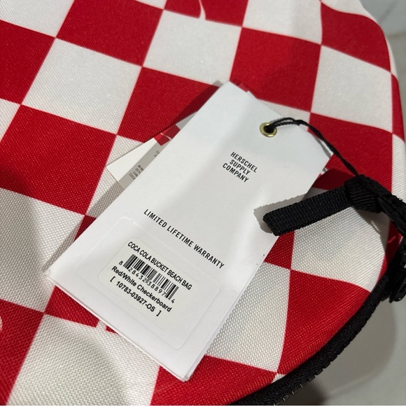 NWT Herschel X Coca-Cola-5 Gal Beach Bag-Insulated Cooler-Checkerboard-Bottles - Picture 4 of 9